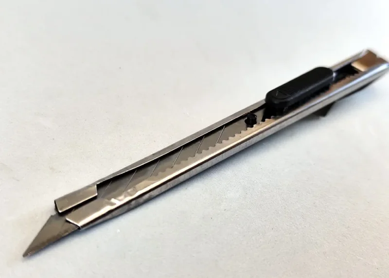 30Crad Utillity-Messer mit Hülle, sehr günstige China Variante