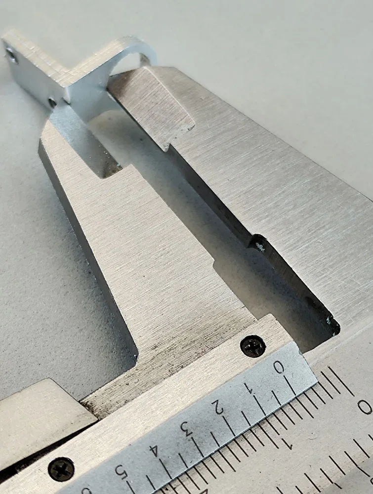 Achsbock/Halter Alu (DMT) H2,5 bis H7.0, gefräst