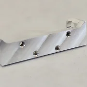 Achsbock/Halter Alu H7.5, gefräst, breit 35 mm, beidseitig, Lagerhöhe 7,5 mm, Achsmitte 10.5 mm - zum Beispiel für unsere DSC Chassis