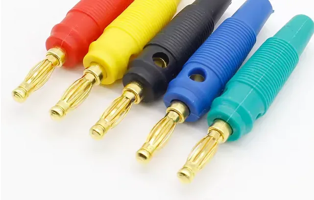 Bananenstecker (1), rot, schwarz, gelb, D4mm, zum anlöten