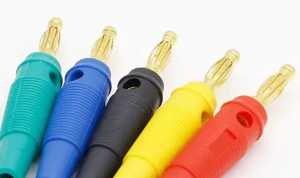 Bananenstecker (1), rot, schwarz, gelb, D4mm, zum anlöten