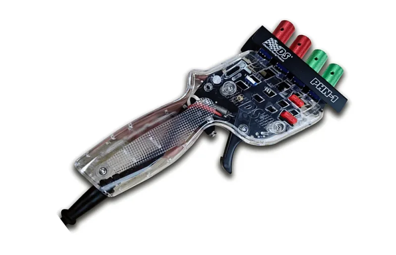 DS Electronic PHN-01 in Wettbewerbsausführung für Bahnen mit negativem Bahnanschluss (Pluspol geregelt), Geschwindigkeitsregler analog