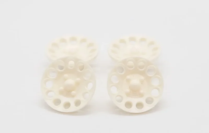 Felgeneinsätze weiss "Alfa" AD 13.5 mm .Slotcars 1:24 BRM GR2 - BMW 2002, Datsun 240Z, Ford Capri + Escort, Opel Kadett, Porsche 911, VW Scirocco, Alfa Romeo - Giulia