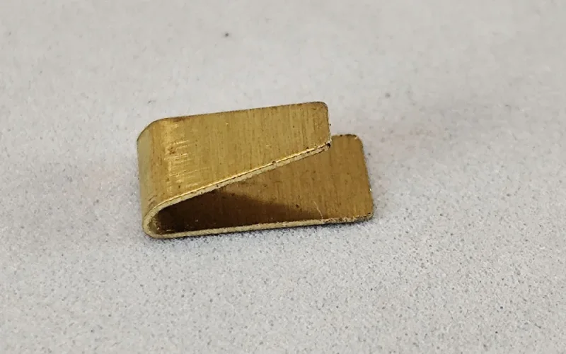 Leitkiel-Kontaktclip (1) 1:24 Messing zum Stromabnehmer-/Motorkabelanschluß f. -Leikiele