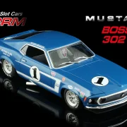 MUSTANG BOSS Trans-AM Laguna Seca 1969 - #1 Mustang Clubs Racing Team Peter Revson BRM in Rennversion mit Metall-Chassis