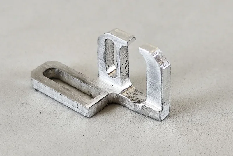 Motorhalter / Aluminium für zum Beispiel SRP Slimline Motoren