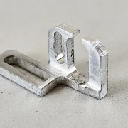 Motorhalter / Aluminium für zum Beispiel SRP Slimline Motoren