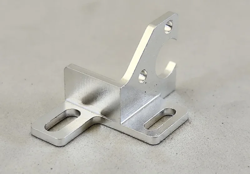 Motorhalter 1:24 Side-/Angelwinder Offset -1,2mm Aluminium m.2 Fixierungen zur Montage von Short- u.Long-Can Motoren