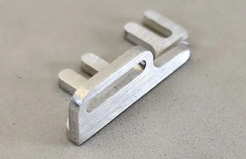 Motorhalter 13 D - Doppelschraube / Aluminium (CNC) für SCT DSC Chassis und SCT entwicklete Chassis