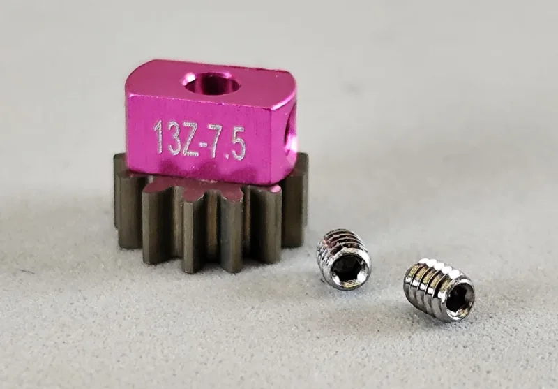 Motorritzel SCALEAUTO Removeable Ergal 13Z M50 Ø7,5mm Aluminium m.Alunabe f.Ø2mm