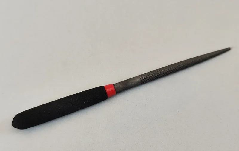 Rundfeile, handlich und klein, Länge ca. 122 mm, D 1,5-5 mm