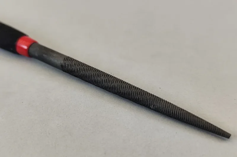 Rundfeile, handlich und klein, Länge ca. 122 mm, D 1,5-5 mm