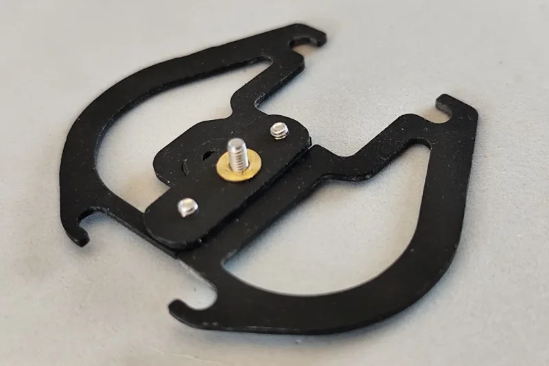 SCT-SF, GFK/CFK Wackler Set, 4 Teile, Wackler LI/RE, mittelteil, spez. Mutter, 1.0/1,5 mm