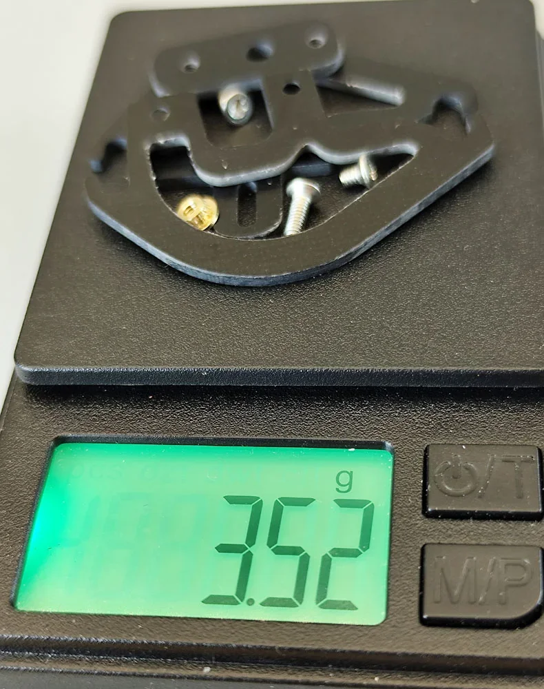 SCT-SF, GFK/CFK Wackler Set, 4 Teile, Wackler LI/RE, mittelteil, spez. Mutter, 1.0/1,5 mm