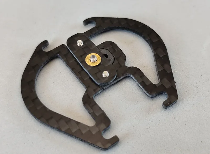 SCT-SF, GFK/CFK Wackler Set, 4 Teile, Wackler LI/RE, mittelteil, spez. Mutter, 1.0/1,5 mm