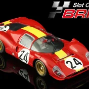 Slotcar 1:24 Analog BRM - Ferrari 330P4 24h Le Mans 1967 - #24 Equipe Nationale Belge W.Mairesse - J.”Beurlys” Blaton — Rennversion, Metall-Chassis