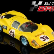 Slotcar 1:24 Analog BRM Ferrari 330P4 24h Daytona 1967 - #33 Ecurie Francorchamps W.Mairesse - J.Beurlys — Rennversion, Metall-Chassis