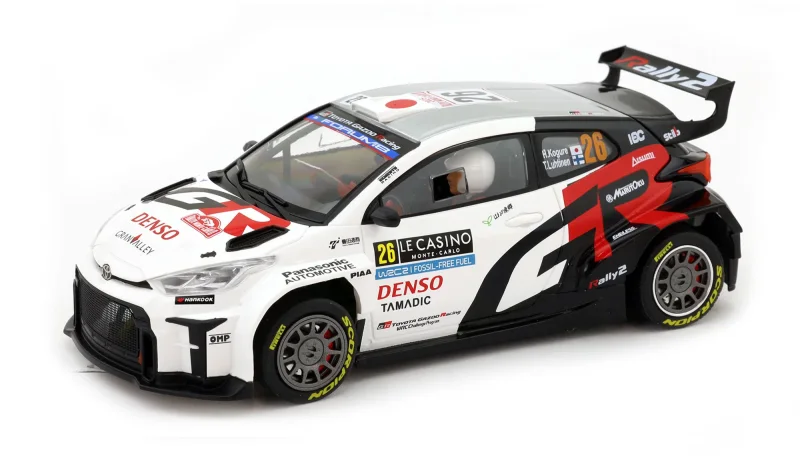 Slotcar 1:32 Analog AVANT Yaris Ra2 No. 26 — Rennversion mit Kunststoff-Chassis