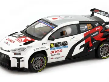 Slotcar 1:32 Analog AVANT Yaris Ra2 No. 26 — Rennversion mit Kunststoff-Chassis