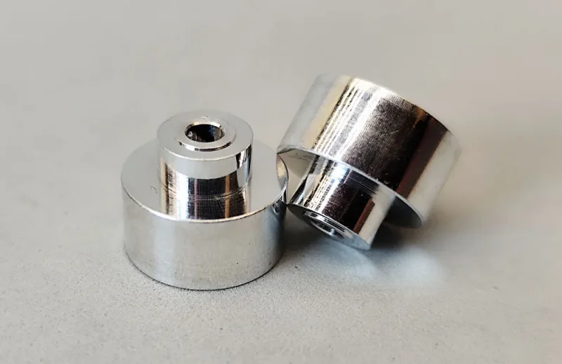 Slotcar Alu Topf-Felge, AD Ø 14,0, ID 13.1, B 7 mm, mit verl. Nabe