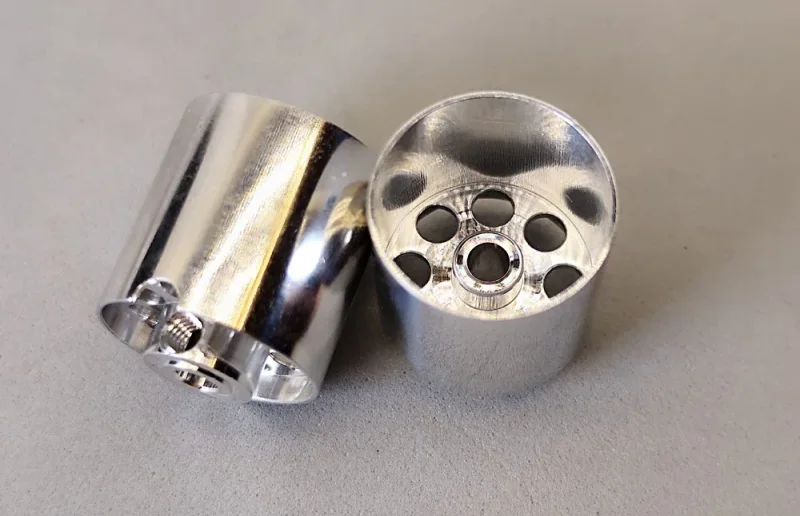 Slotcar Design-Topf-Slotcar Design-Topf-Felge, AD Ø 16.0, ID 15.2, B 16 mm, mit verl. NabeFelge, AD Ø 14,0, ID 13.1, B 6 mm, mit verl. Nabe