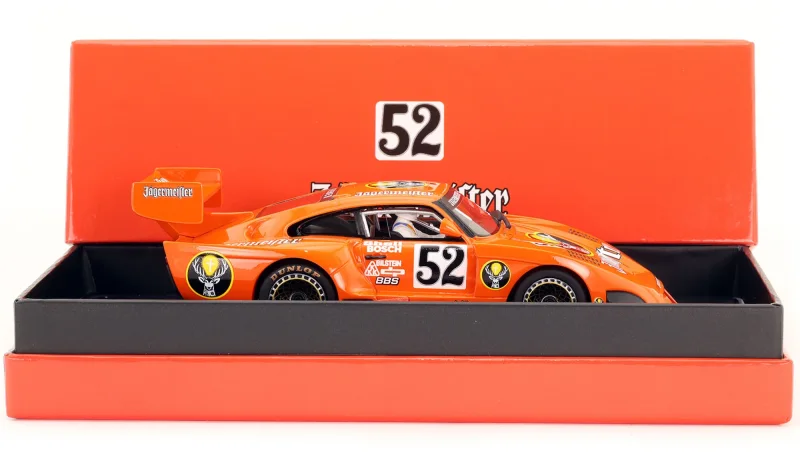 Slotcar Maßstab 1:32 analog AVANT SLOT 935K5 No. 52 Collector's Edition in Resin-Ausführung