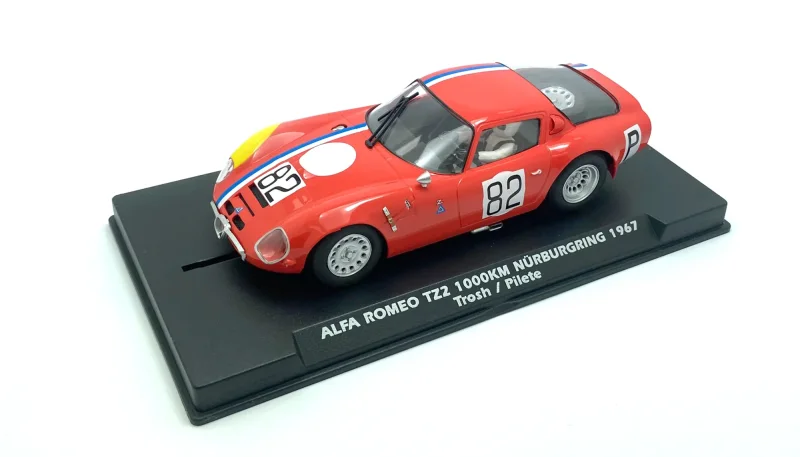 Slotcar Maßstab 1:32 analog FLY TZ2 No. 82 mit Kunststoff-Chassis