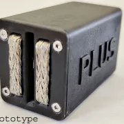 Taschentester für den Motor und die Drehrichtung eines Slotcars – benötigt eine 9-Volt-Blockbatterie, einfaches Aufdrücken auf die Schleifer.