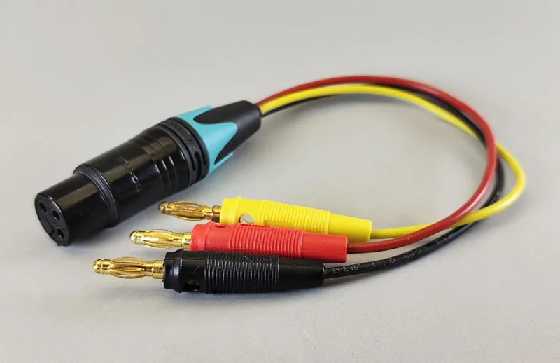 XLR-Adapter 3 pol., auf 4mm Bananstecker (rot, schwarz, gelb), vergoldete Kontakte, ca. 20cm Kabel