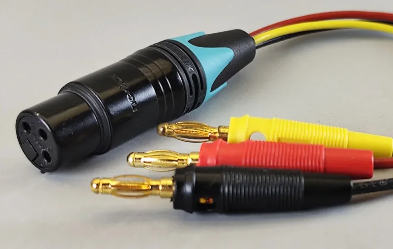 XLR-Adapter 3 pol., auf 4mm Bananstecker (rot, schwarz, gelb), vergoldete Kontakte, ca. 20cm Kabel